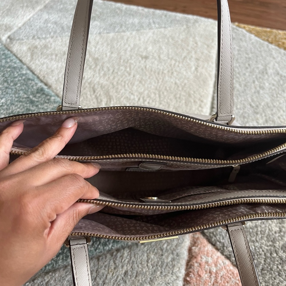 Kate Spade bag - Picture 3 of 10